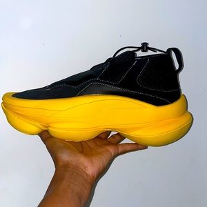 Pyer Moss Sculpt (Black & Yellow)
